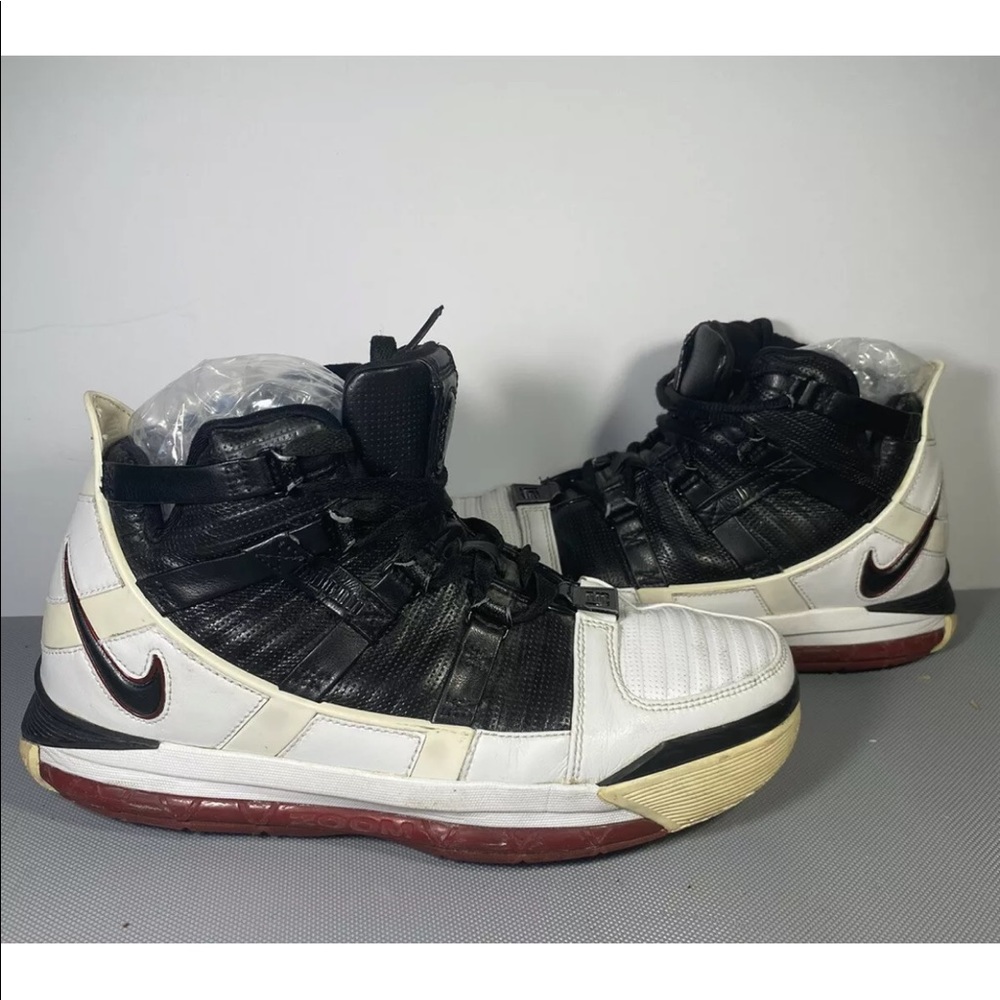 Nike Zoom Lebron III 3 OG White Black Varsity Crimson US Size 8 050810 LN3